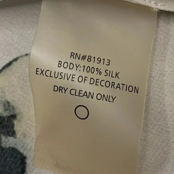 Robert Graham Silk Blouse French Cuff Long Sleeve Size Medium - Picture 10 of 10